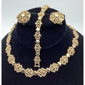 1970s Avon Precious Pretenders Filigree Gold Tone Parure Ensemble-HTF